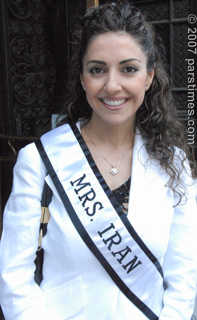 Samira Houshiar - LA (March 16, 2007)- by QH